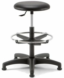 Linea Fabbrica Офисный стул с регулируемой высотой и подставкой для ног Mea soft