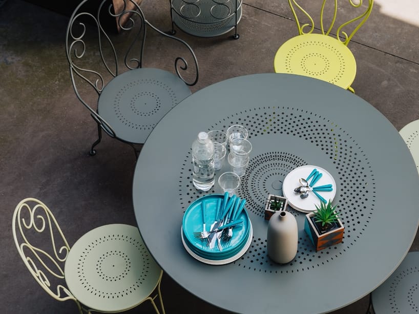 Стальной круглый садовый стол Fermob ARCH-00010758