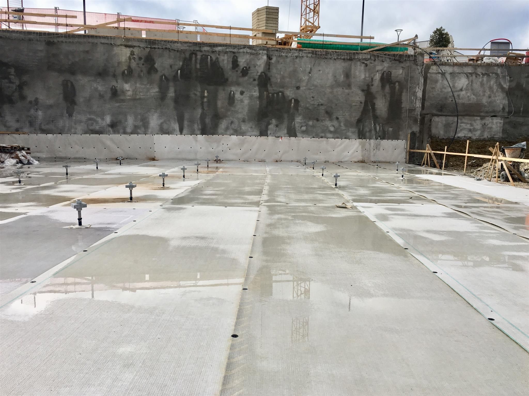 Гидроактивная гидроизоляционная мембрана DRACO активная гидроизоляция фундаментов, платформ ARCH-00013065 - Вид №1