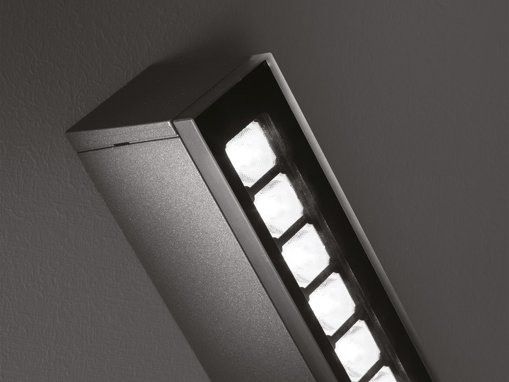 Алюминиевый регулируемый светодиодный наружный прожектор [LND] общие ARCH-00039663 - Вид №2