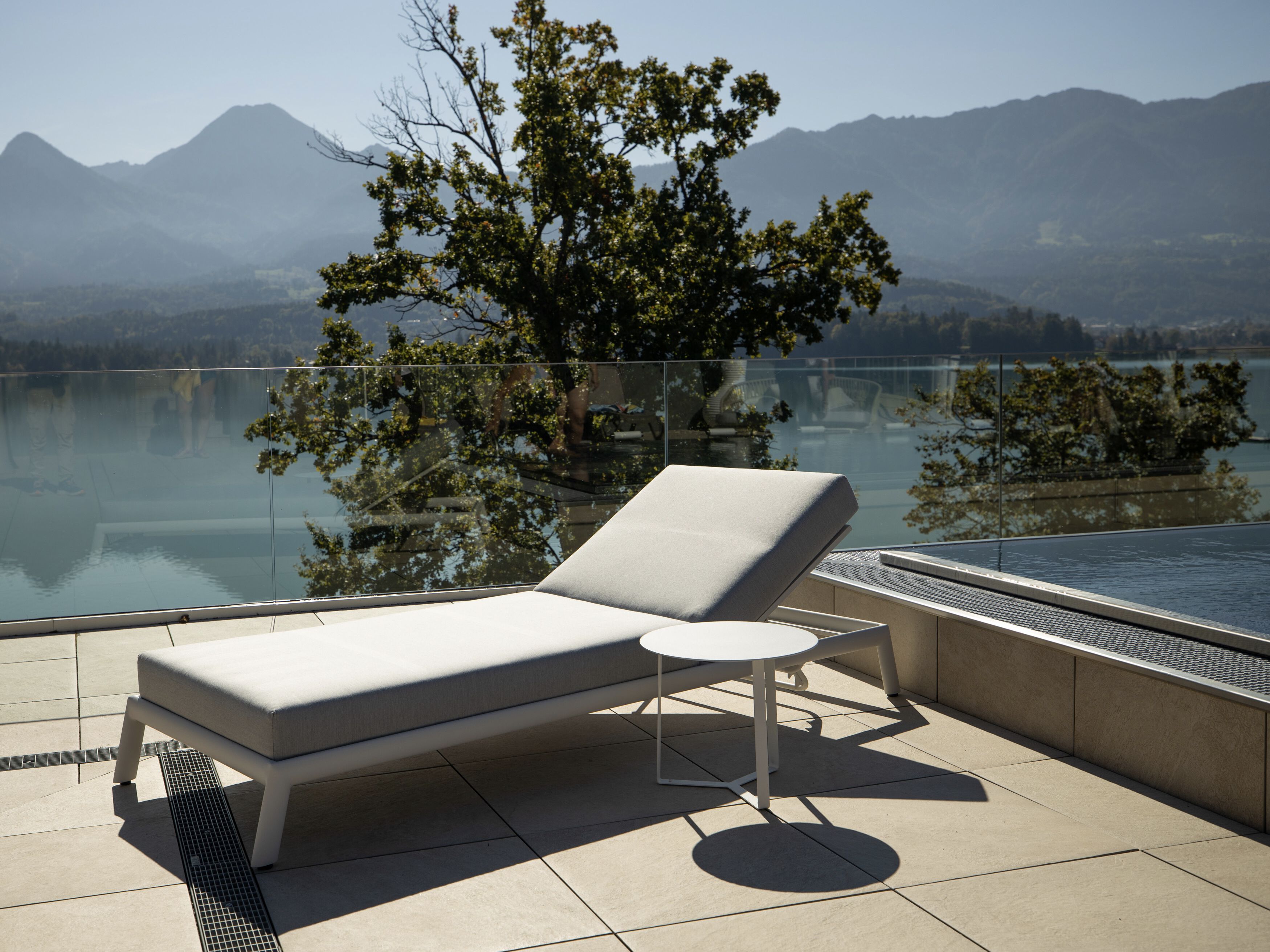 Шезлонг с откидывающейся спинкой в Sunbrella® DRIGANI INFINITY ARCH-00127114