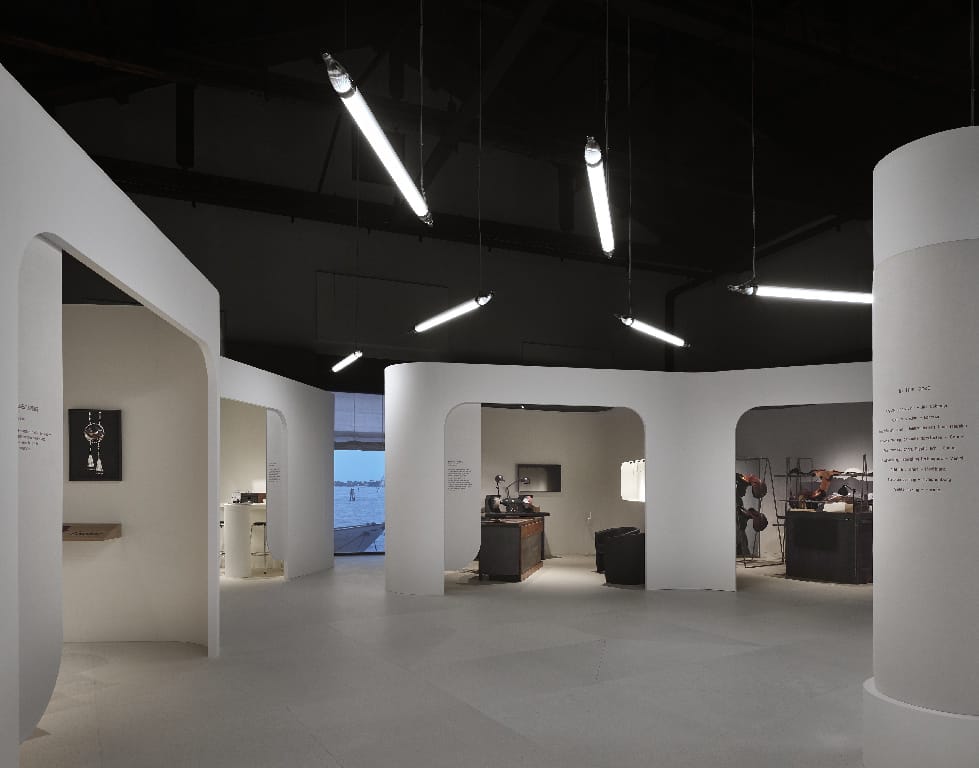 Светодиодный потолочный светильник из поликарбоната iGuzzini iSign ARCH-00138940 - Вид №3