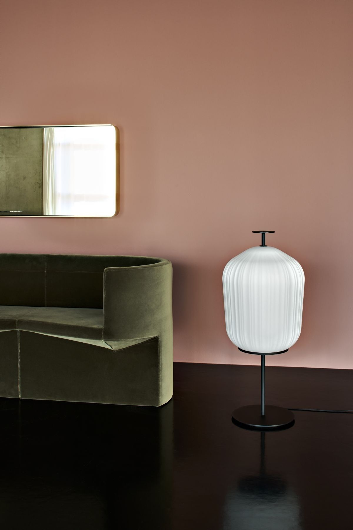 Алюминиевый и стеклянный светодиодный торшер Classicon Plissée ARCH-00095717 - Вид №11