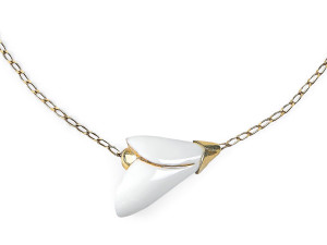 Ожерелье из фарфора