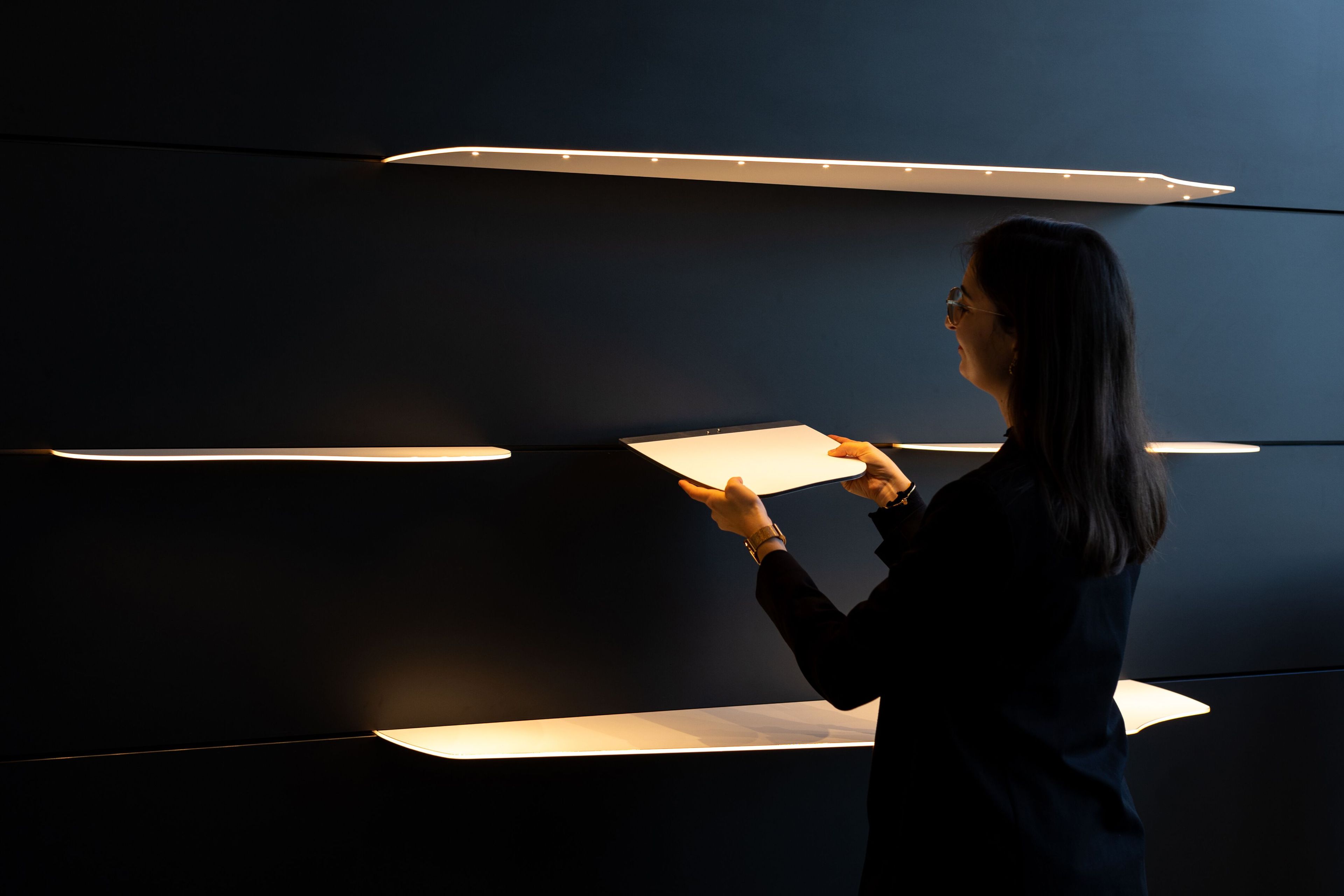 Алюминиевая полка со встроенным освещением Ambright SPARKSHELF ARCH-00103312 - Вид №4