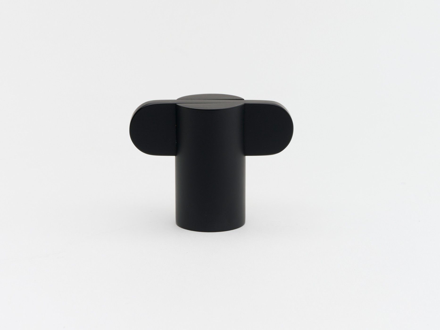 Латунная дверная ручка Lo & Co Interiors INTERSECT ARCH-00045576