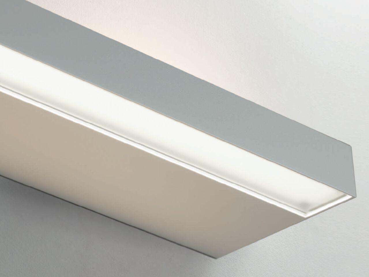 Алюминиевый светодиодный настенный светильник Rossini Illuminazione Betty ARCH-00151991 - Вид №3