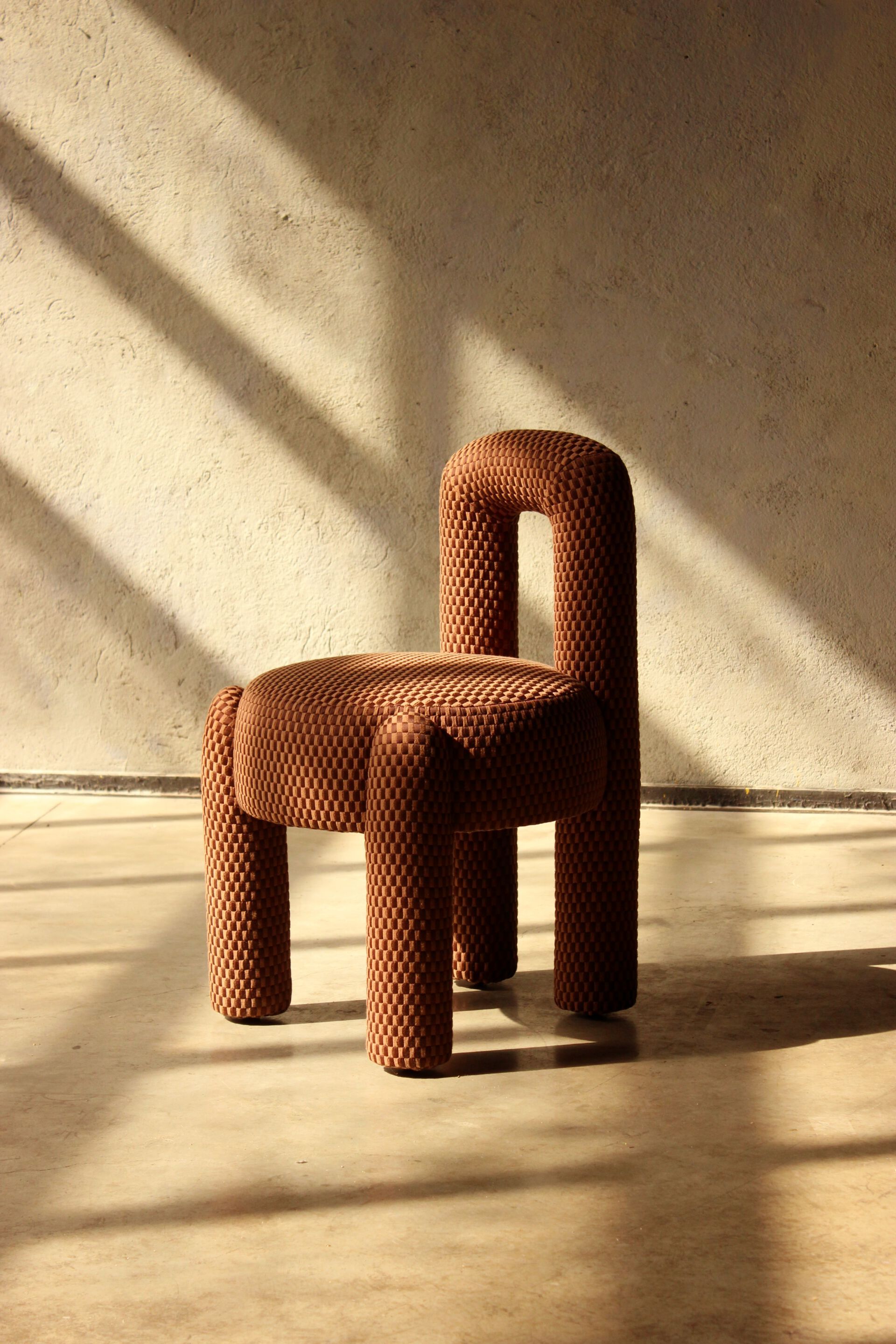 Мягкий стул из ткани DOOQ Marlon ARCH-00090983 - Вид №3