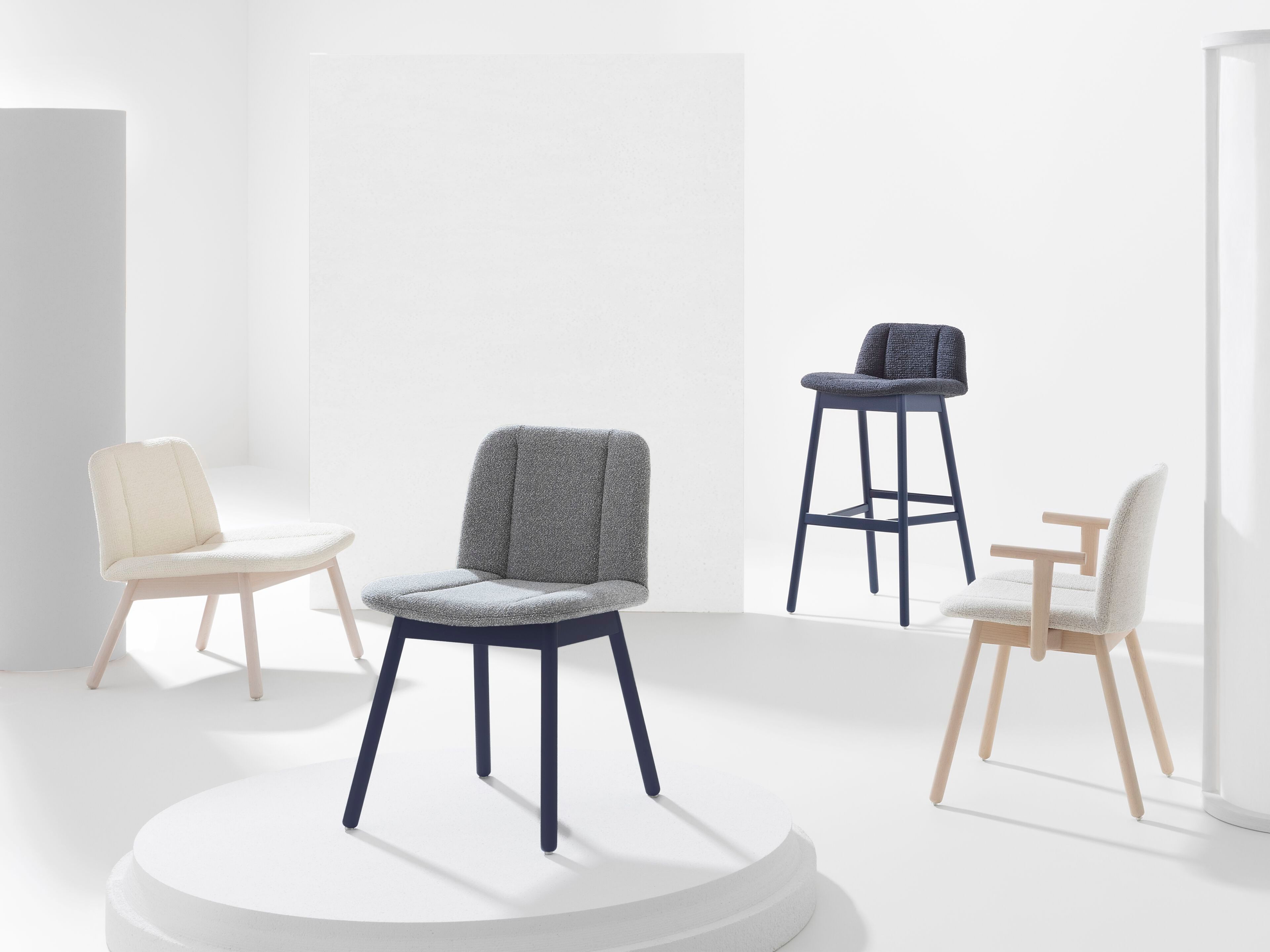 Мягкое кресло из бука Billiani хиппи ARCH-00096661 - Вид №1