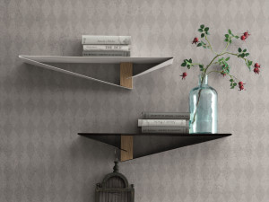 Окрашенная металлическая полка