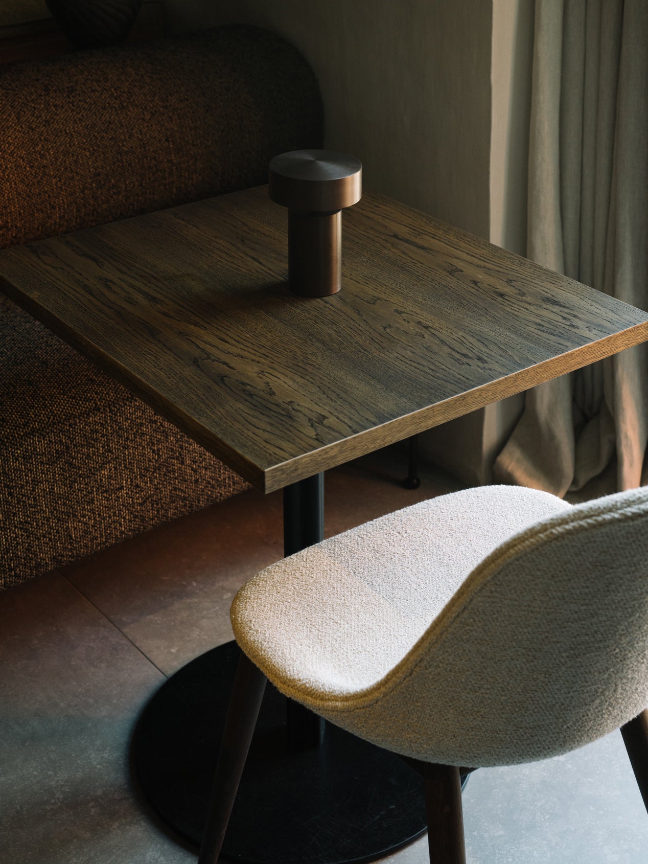 9395004-010301ZZ Боковое кресло Harbour, обитое LuceLight  - Вид №4