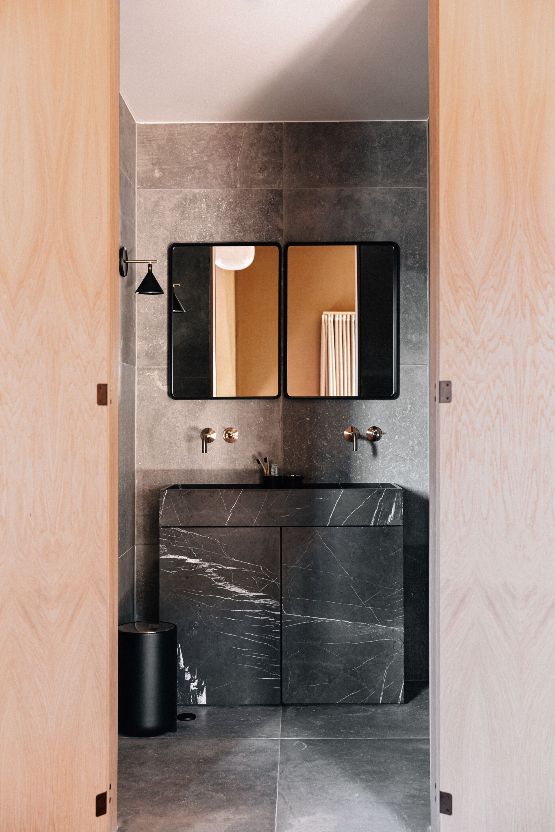 Прямоугольное настенное зеркало Audo Copenhagen Norm ARCH-00152376 - Вид №5