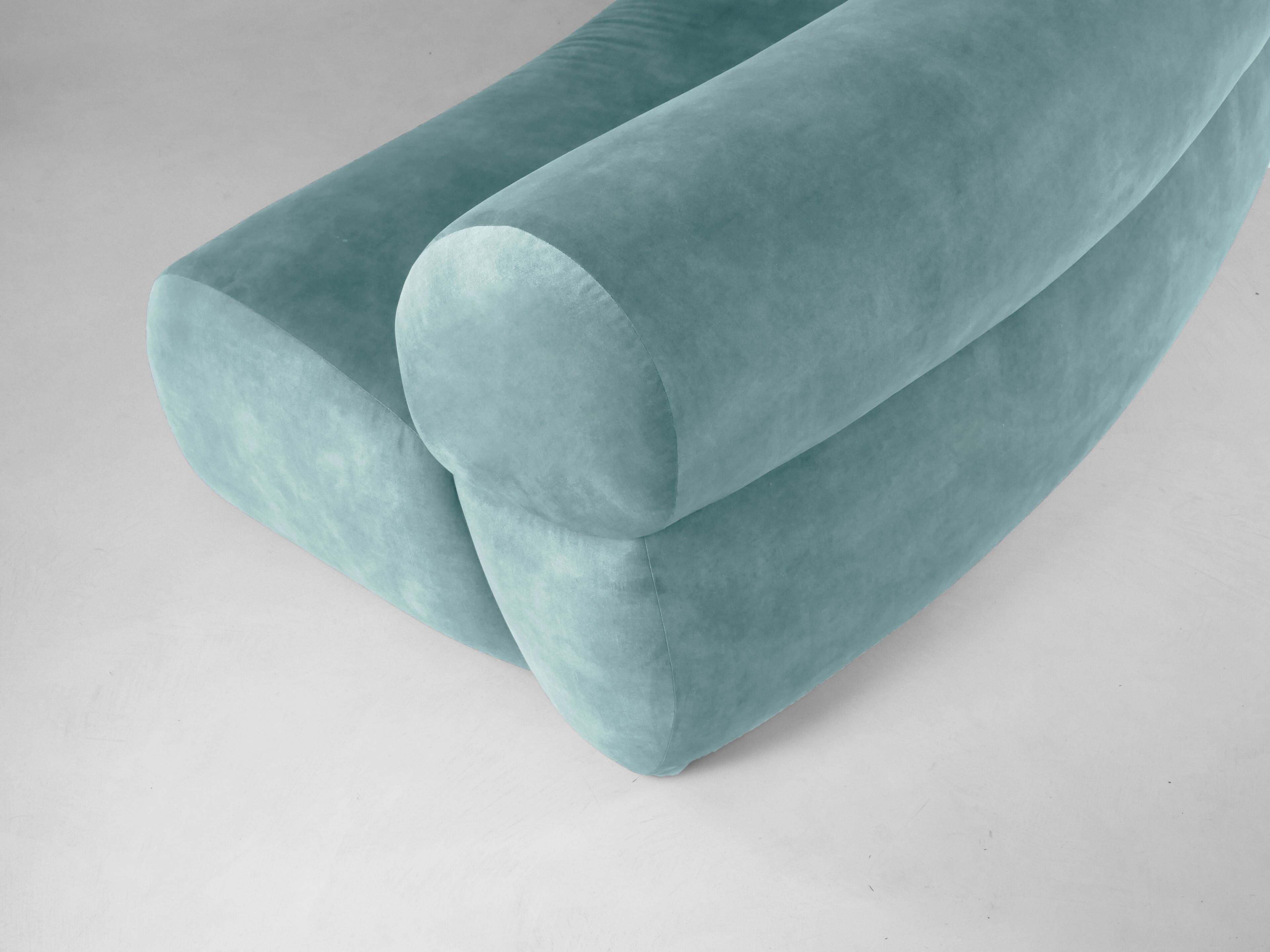 3-местный бархатный изогнутый диван DOVAIN STUDIO Pipa ARCH-00064880 - Вид №3