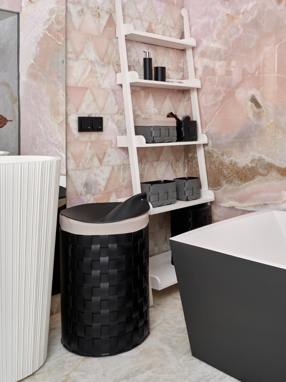 Кожаная корзина для белья ADJ магазин ARCH-00119493 - Вид №12