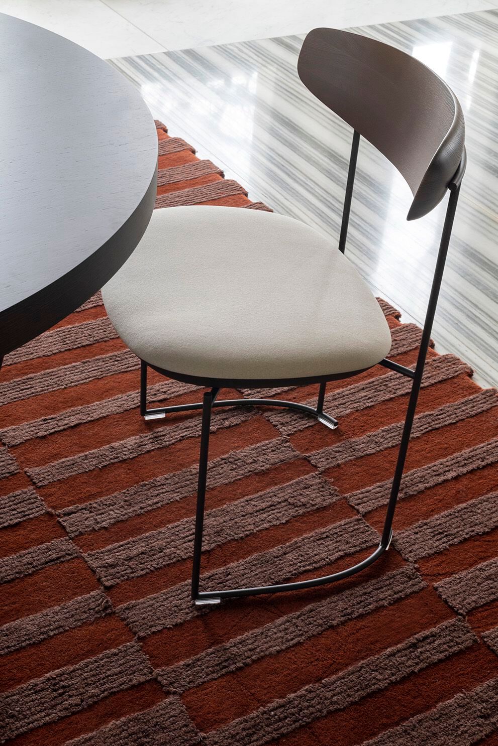 Металлический стул с открытой спинкой Potocco Keel Light ARCH-00077168 - Вид №1