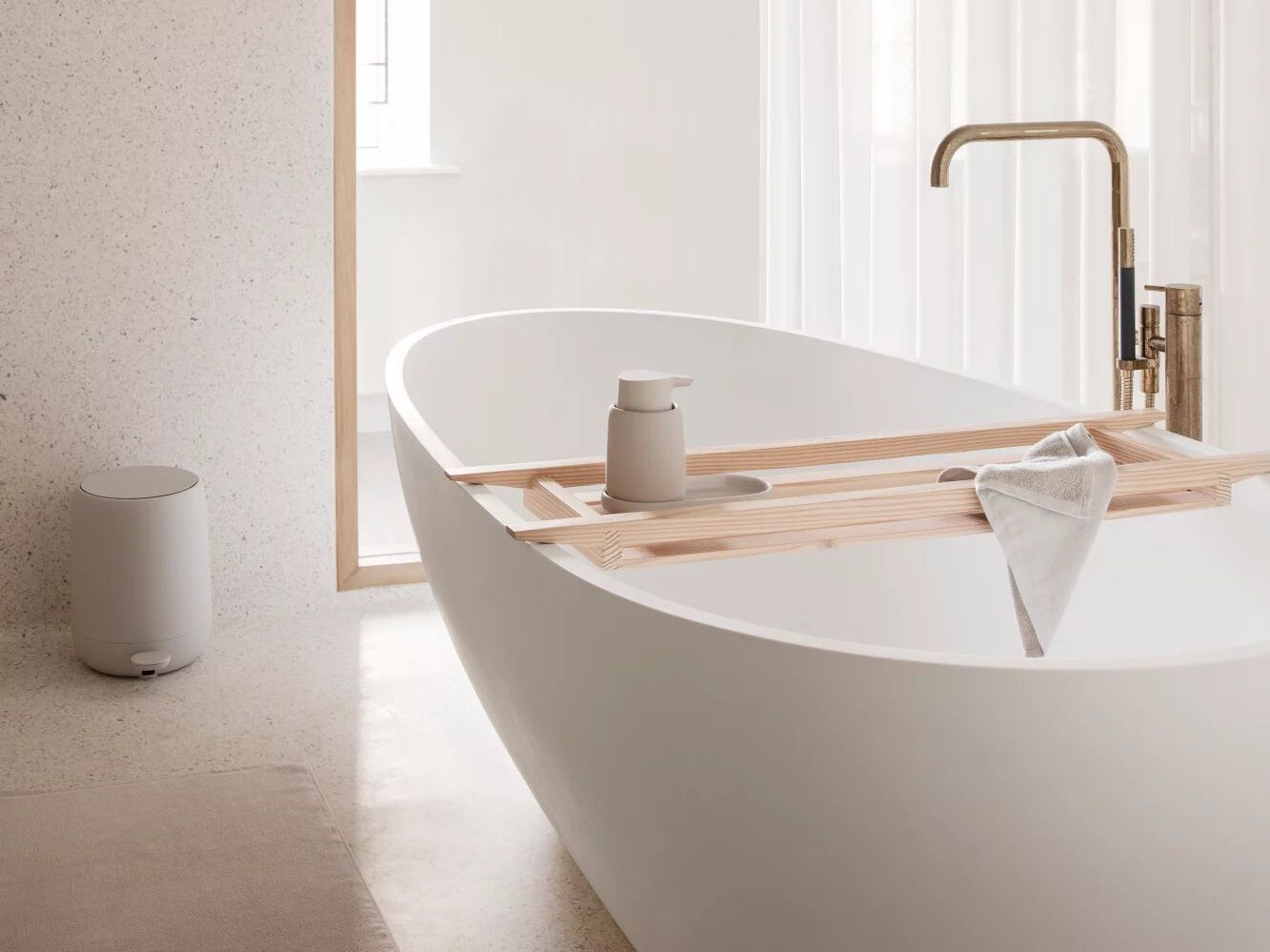 Пластиковая мусорная корзина blomus есть ARCH-00089162 - Вид №1