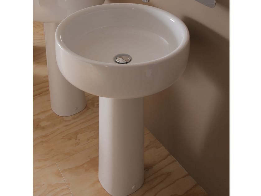 Керамическая раковина на колонне Ceramica Flaminia Bonola ARCH-00020757