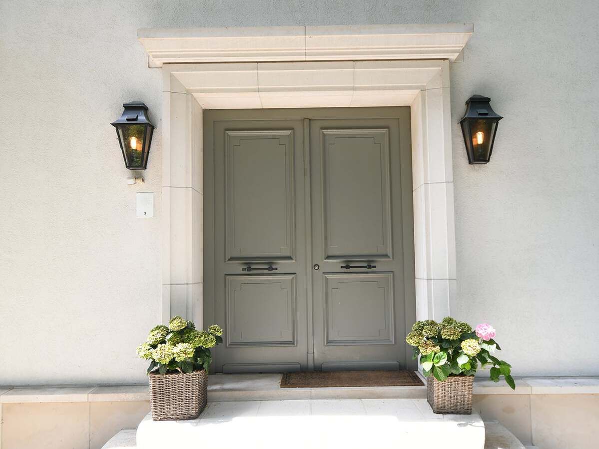 Латунная светодиодная наружная настенная лампа Authentage Lighting Gracieuze ARCH-00026286 - Вид №1