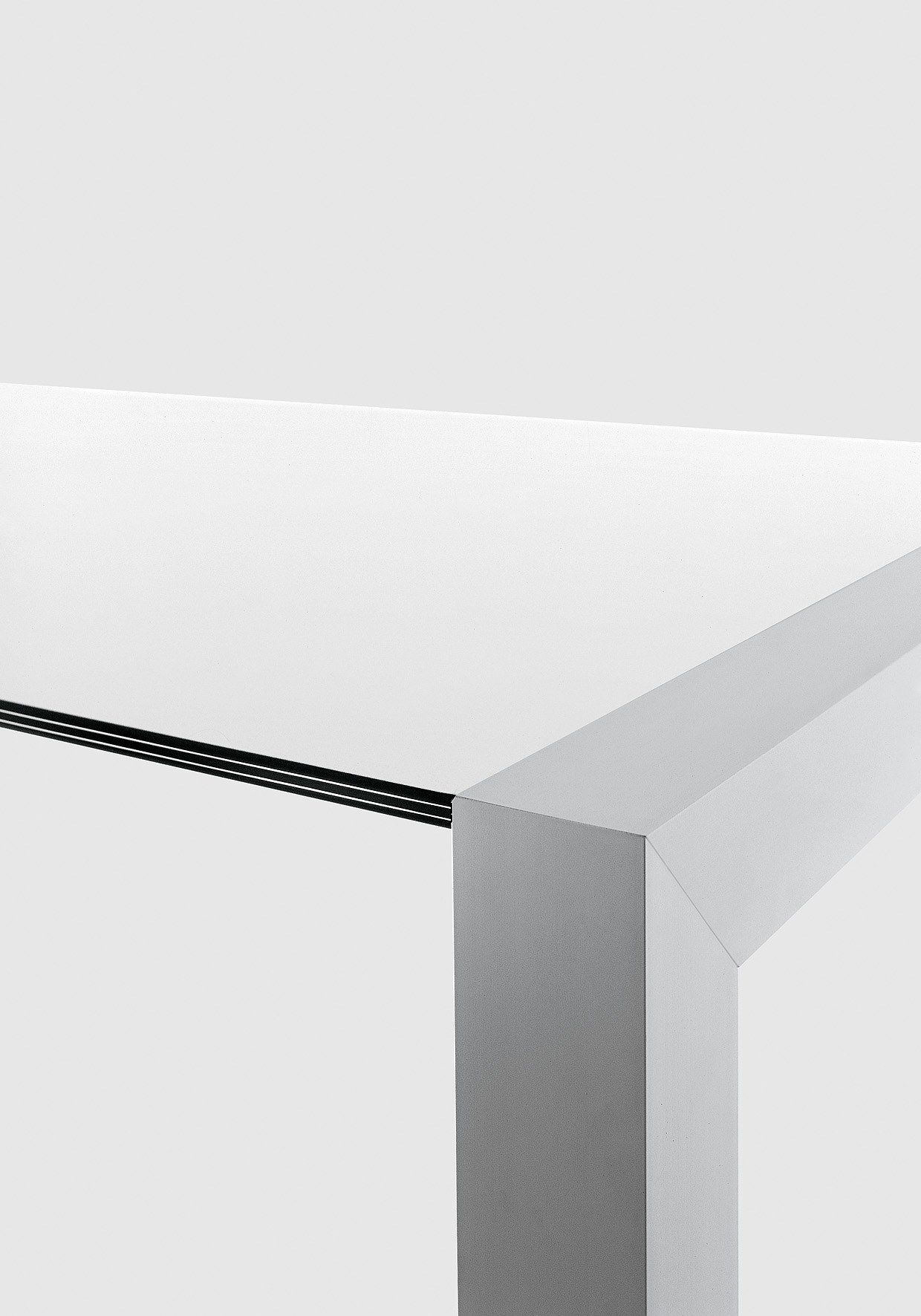 Выдвижная таблица в Linecompact Kristalia ARCH-00138388 - Вид №2