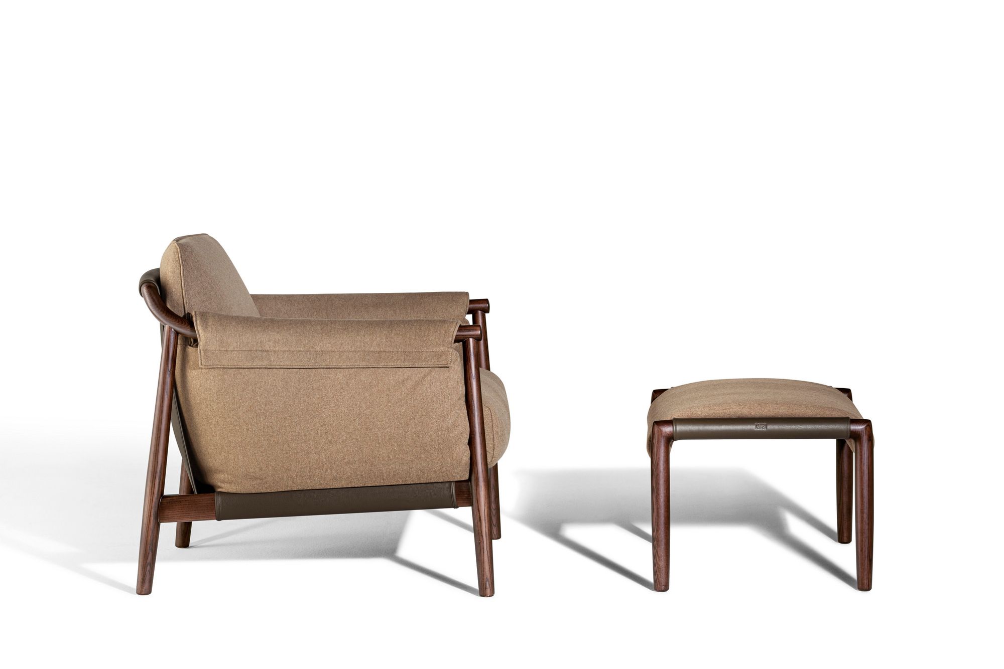 Тканевая мягкая подставка для ног Poltrona Frau коллекция-диваны и кресла ARCH-00063314 - Вид №1