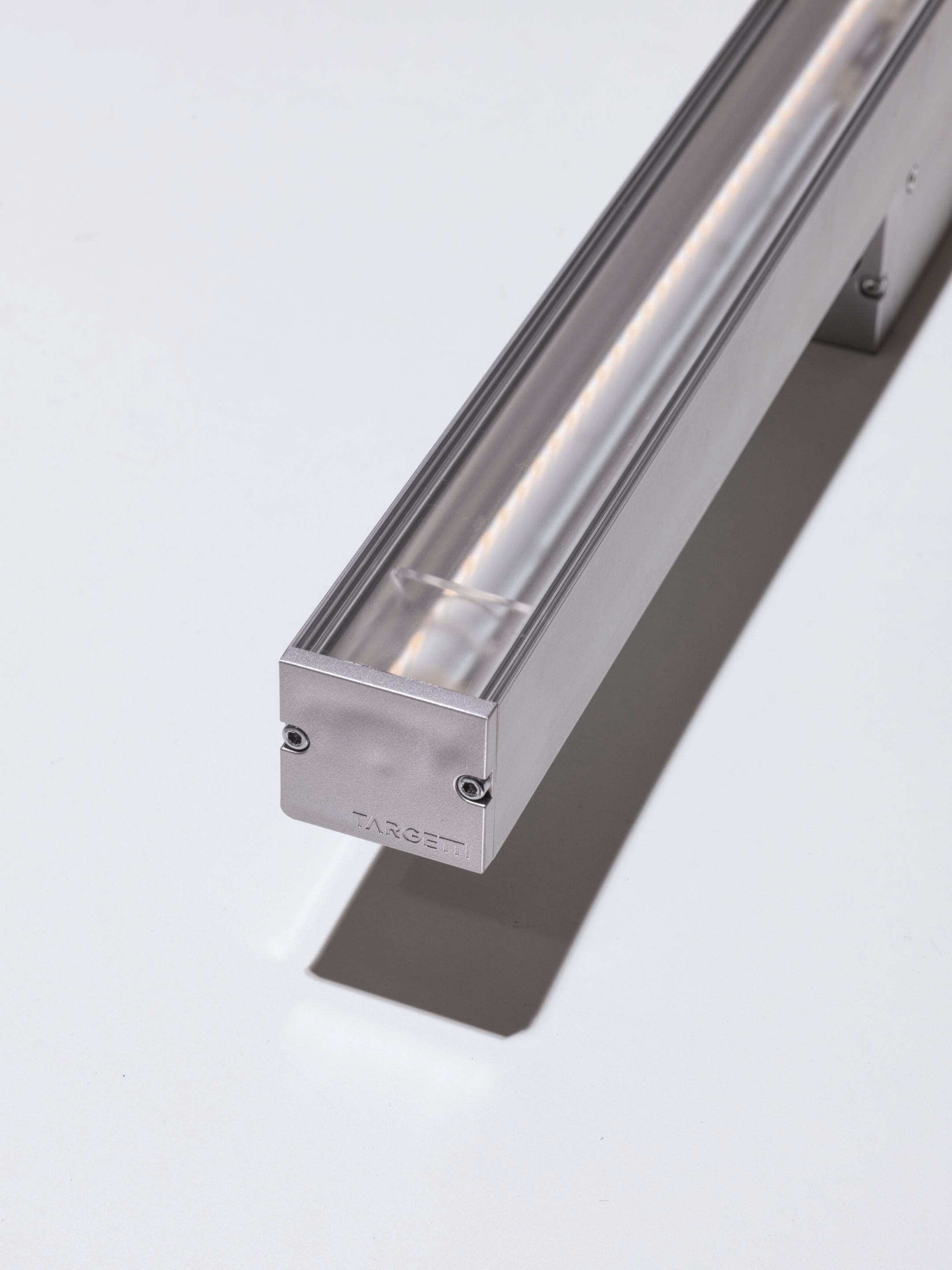 Регулируемый линейный светодиодный прожектор TARGETTI джедай ARCH-00083621 - Вид №1