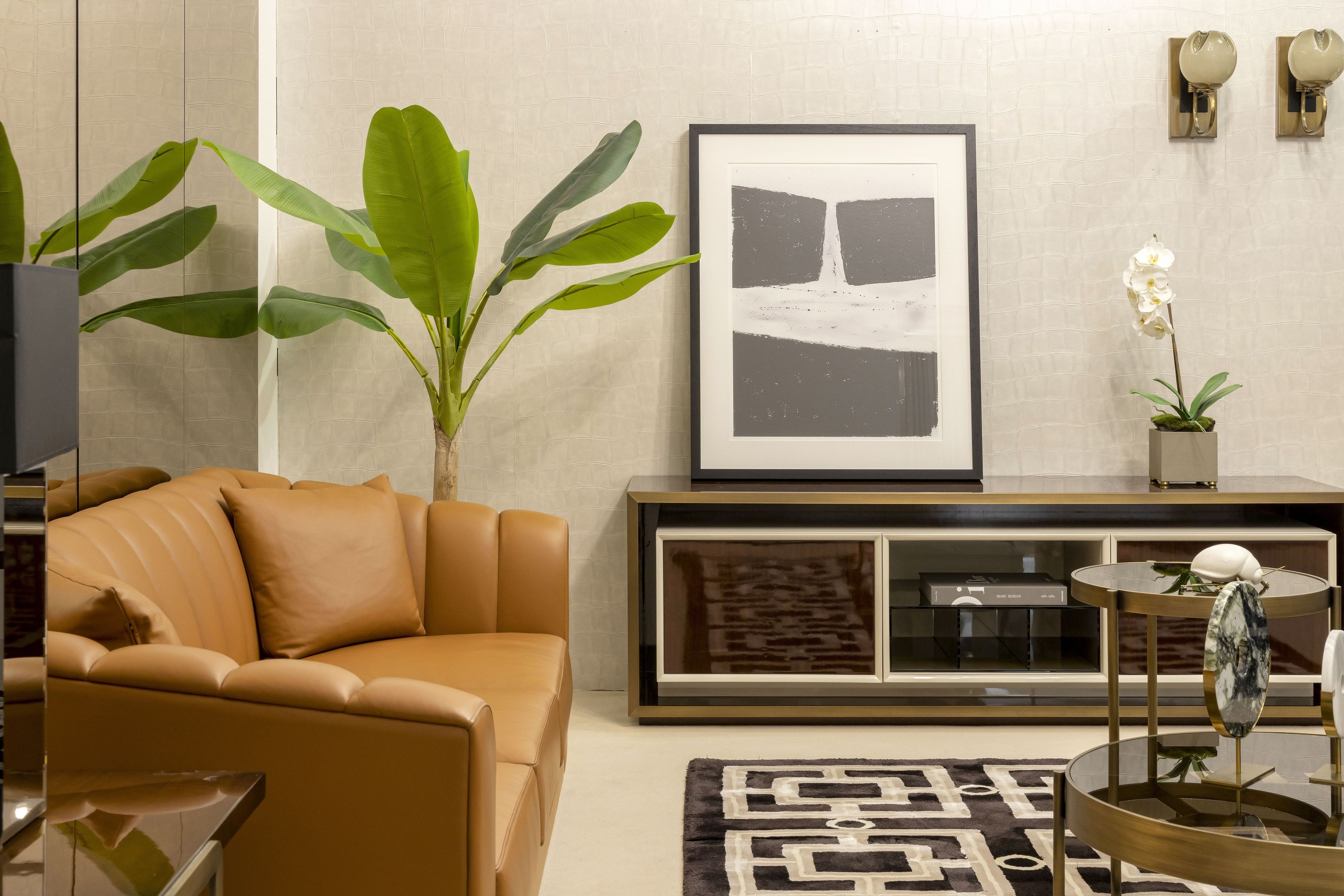 Шкаф для телевизора с распашными дверцами Stylish Club ARCH-00121930 - Вид №4