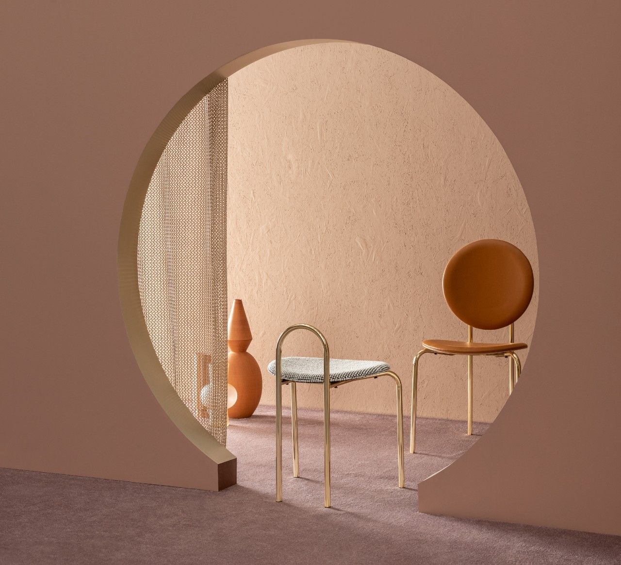 Кожаный мягкий стул с медальоном SP01 Michelle ARCH-00093372 - Вид №1