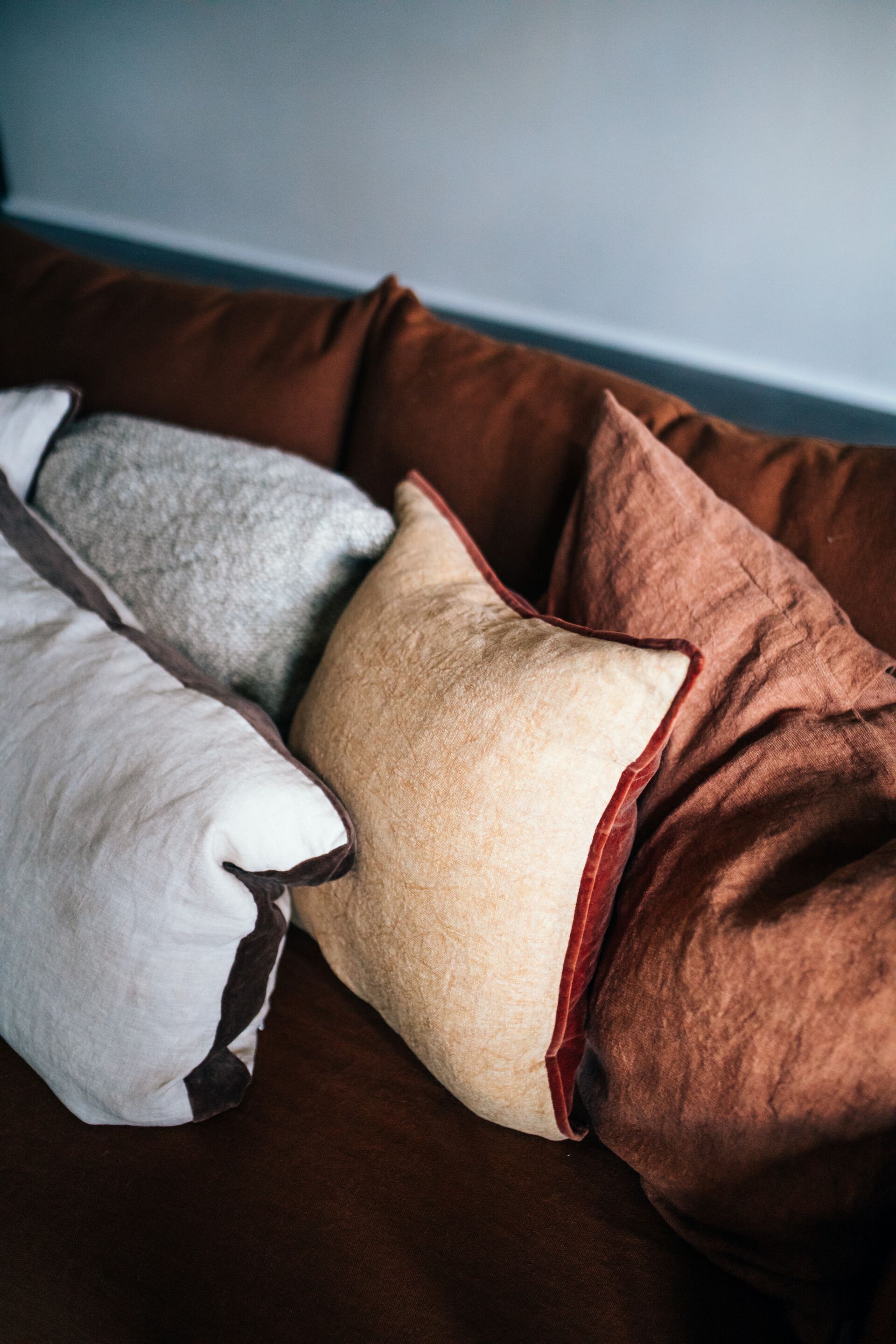 Прямоугольная однотонная льняная подушка POMAX BASICS ARCH-00153227 - Вид №10