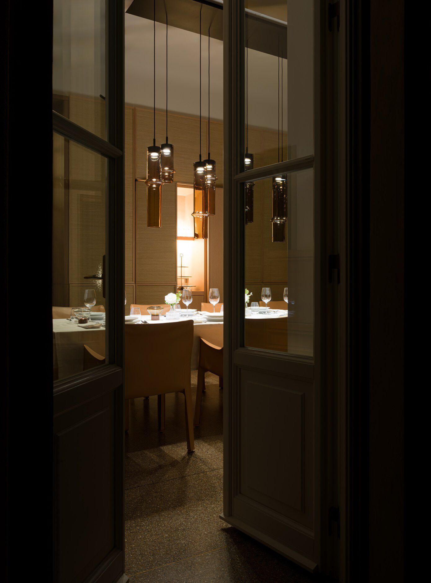 Опаловое стекло ручной работы светодиодный подвесной светильник BROKIS Бамбуковый лес ARCH-00149617 - Вид №9