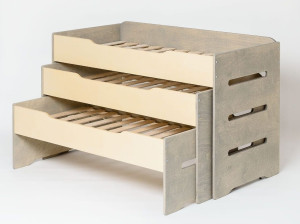 Двухъярусная кровать из фанеры