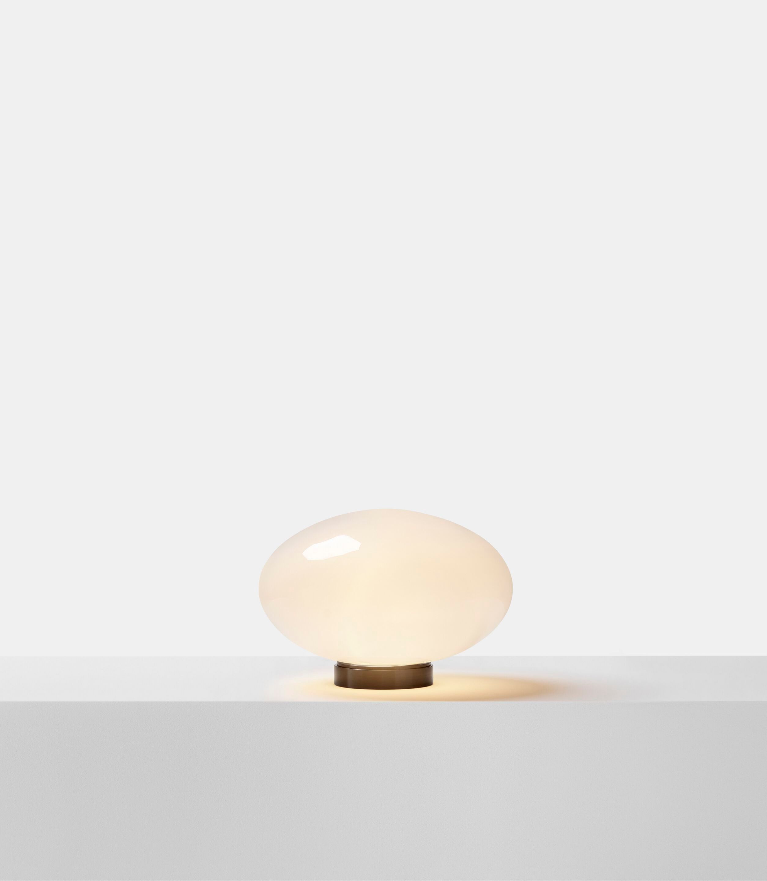 Стеклянная светодиодная настольная лампа с регулируемой яркостью Ross Gardam Aeris ARCH-00122460 - Вид №16