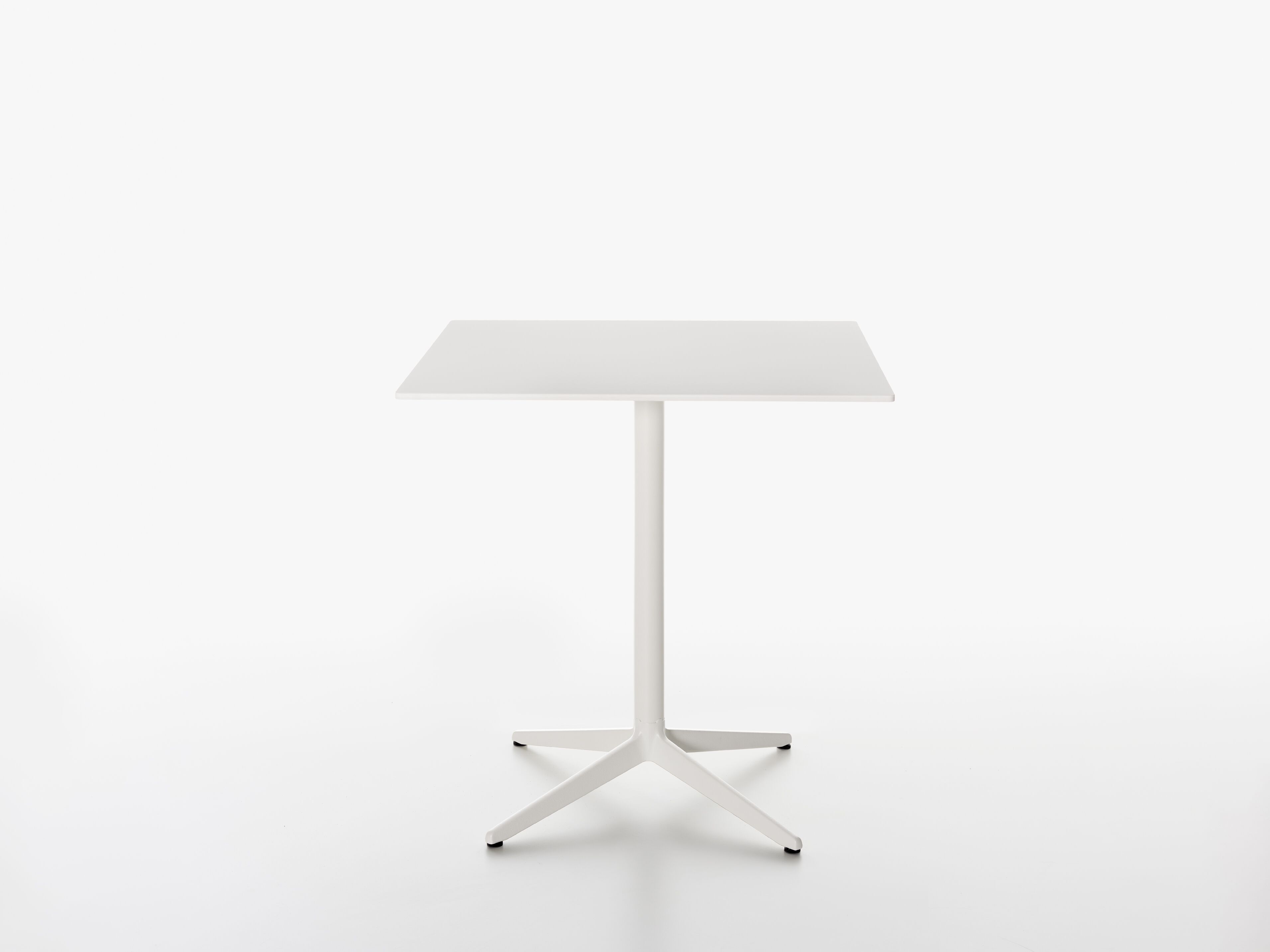 Квадратный садовый стол с чугунным основанием Plank Mister X ARCH-00021381 - Вид №1