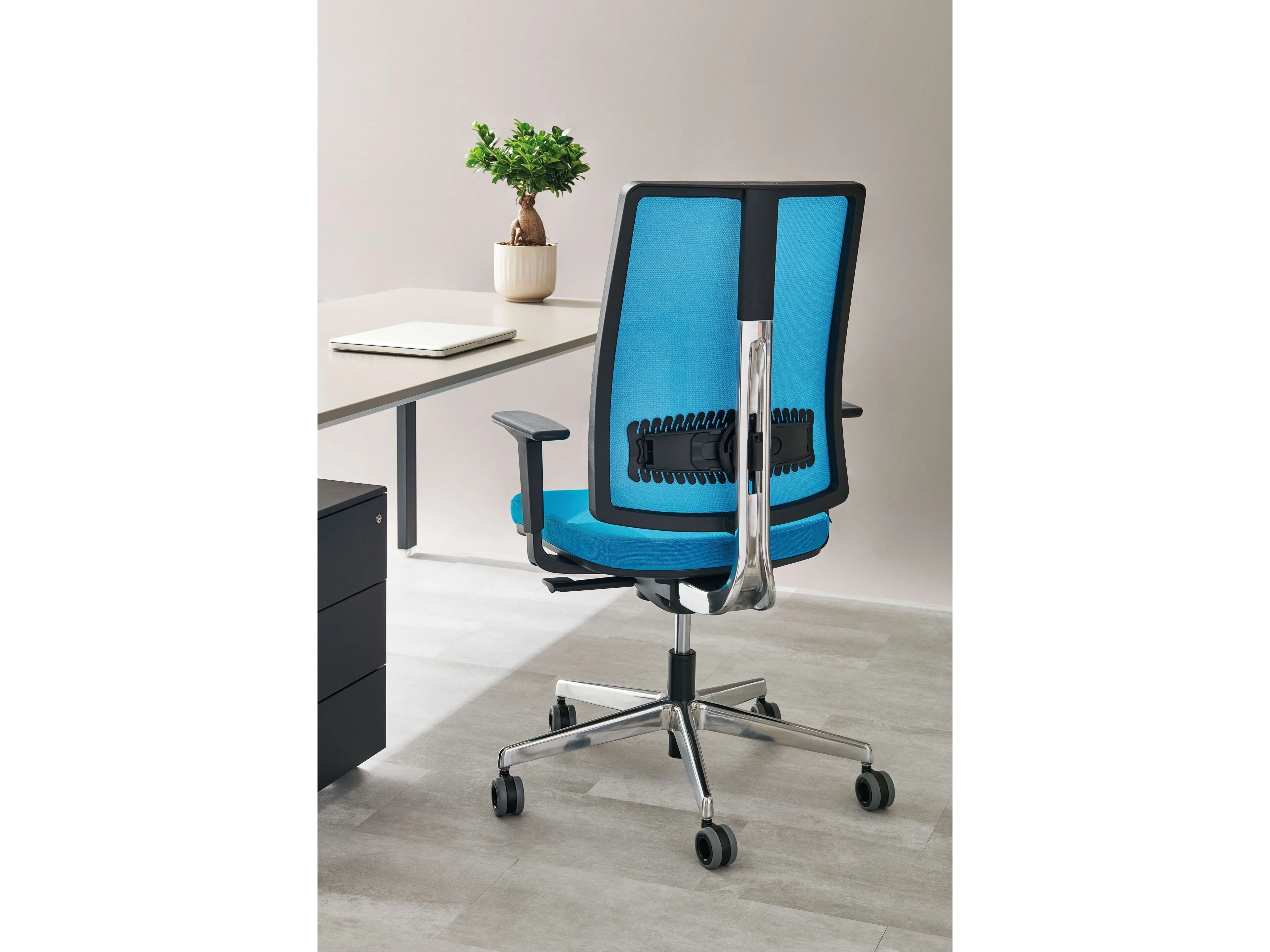 5-спицевое вращающееся офисное кресло AP Factor Детройт ARCH-00064519 - Вид №1