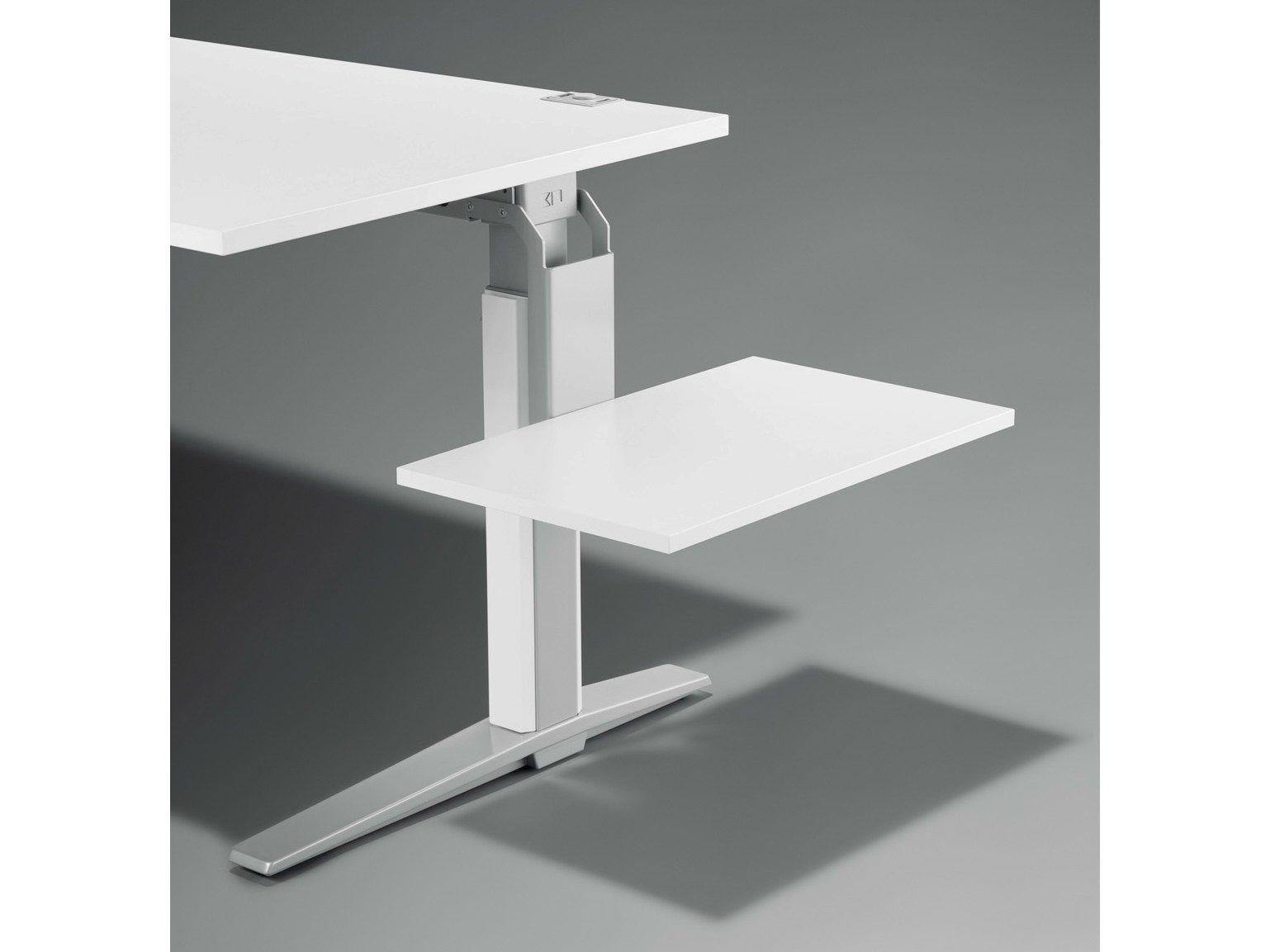 Прямоугольный рабочий стол с регулируемой высотой König Neurath Тало.S ARCH-00120415 - Вид №2