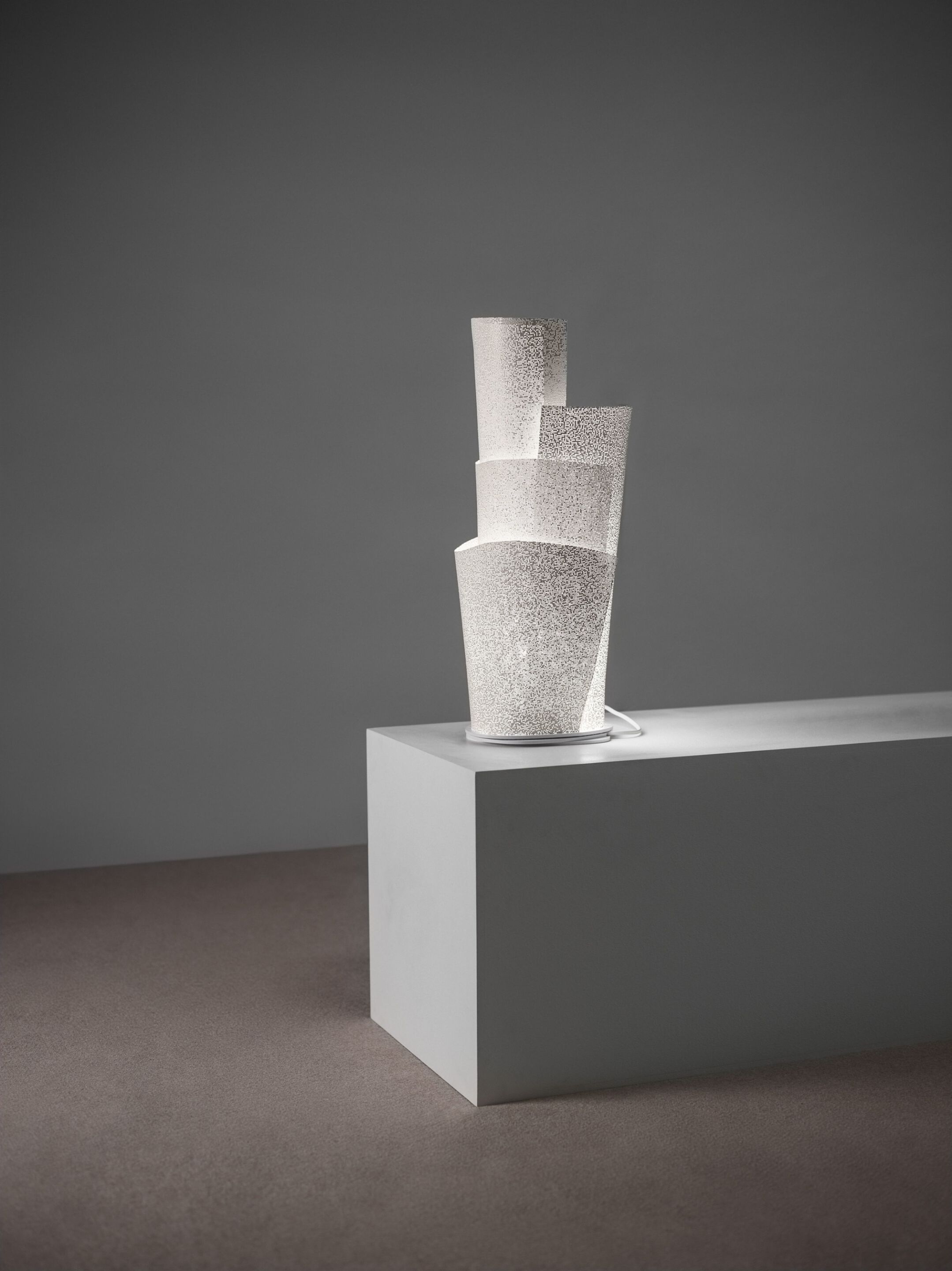 Настольная лампа из нержавеющей стали A-Emotional Light BLOSSOM ARCH-00141700 - Вид №3