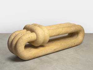 Мраморная скамья