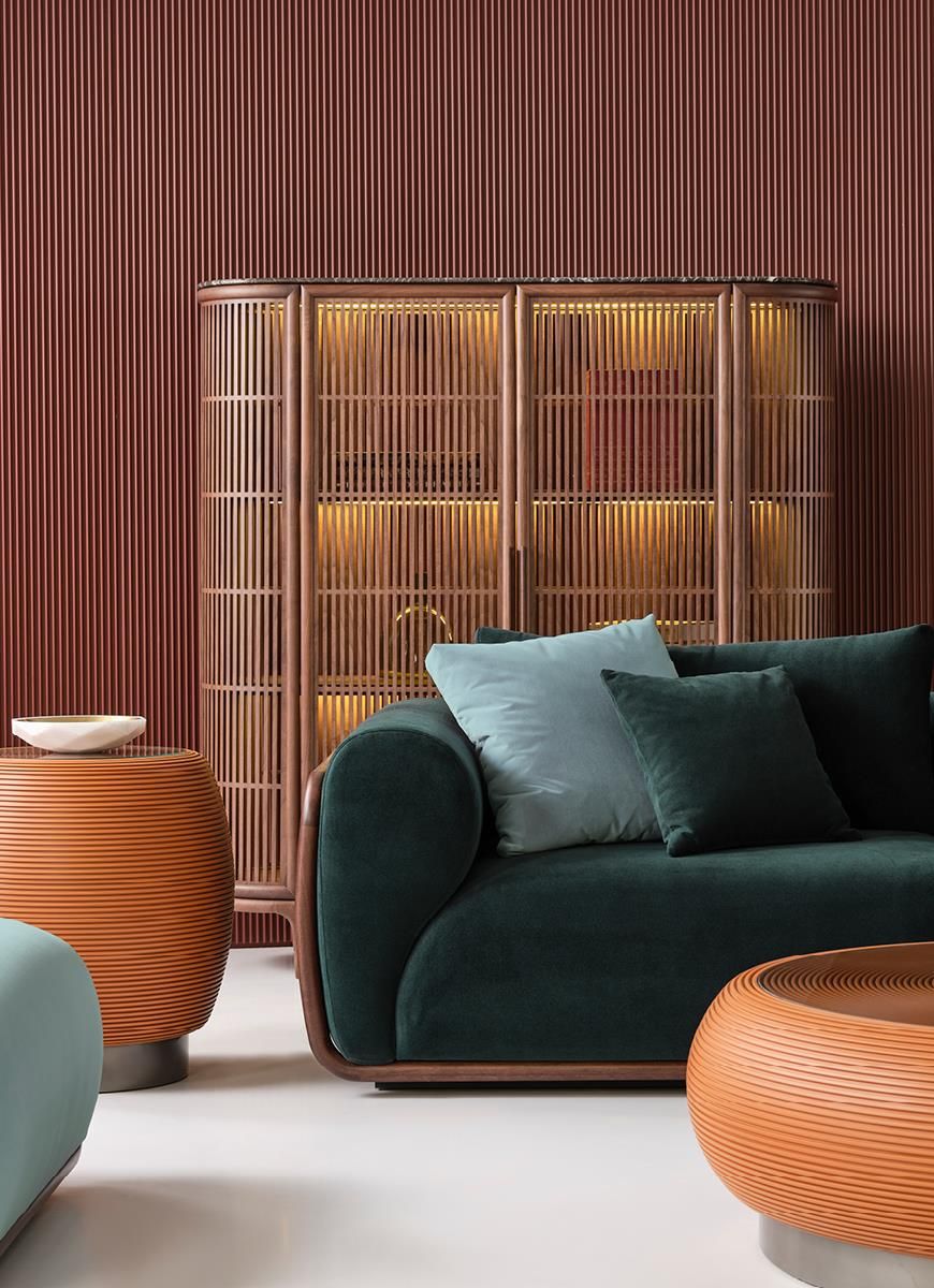 Шкаф из грецкого ореха со встроенным освещением Mobi груша ARCH-00031636 - Вид №3