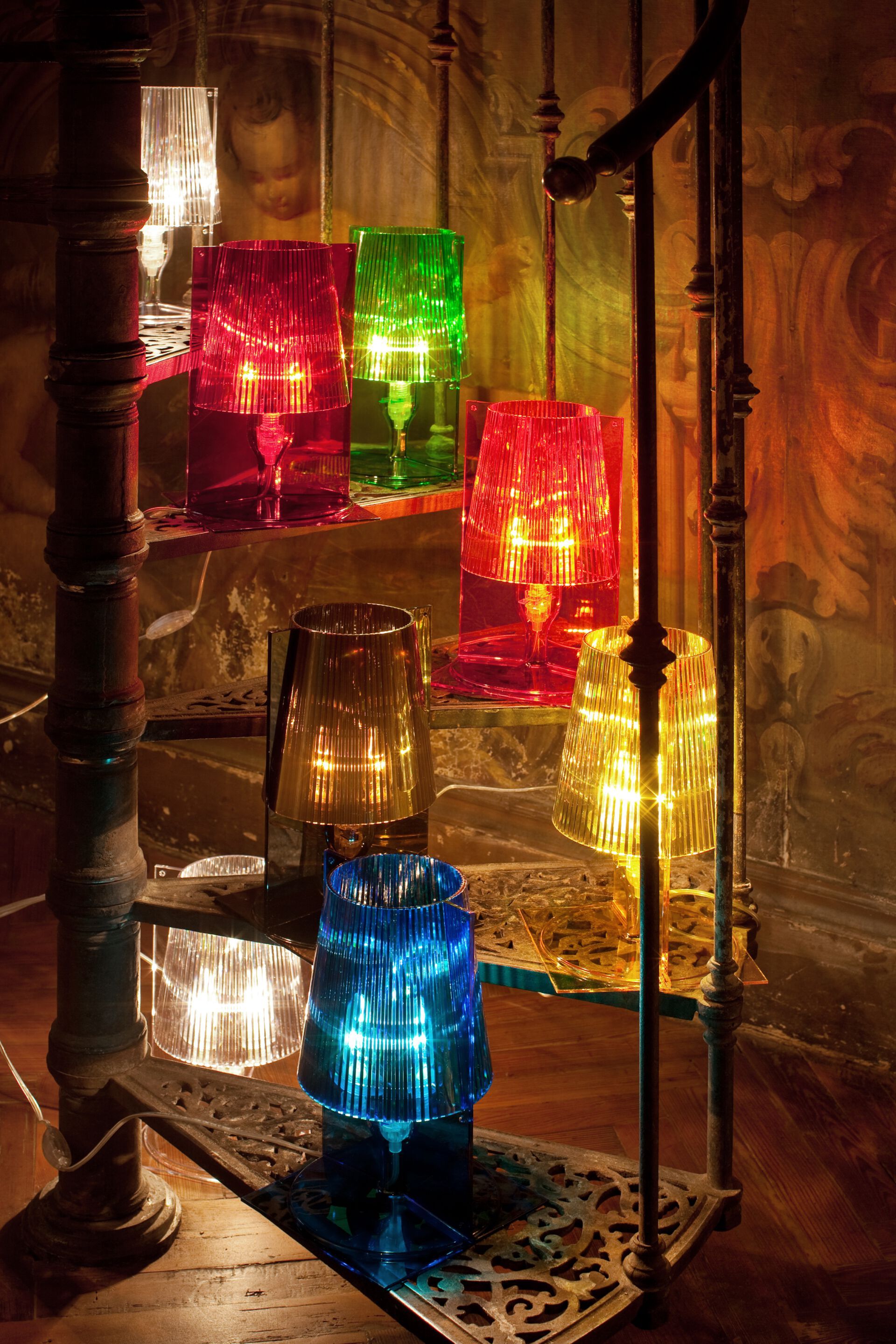 Светодиодная настольная лампа из поликарбоната Kartell TAKE ARCH-00109854 - Вид №2