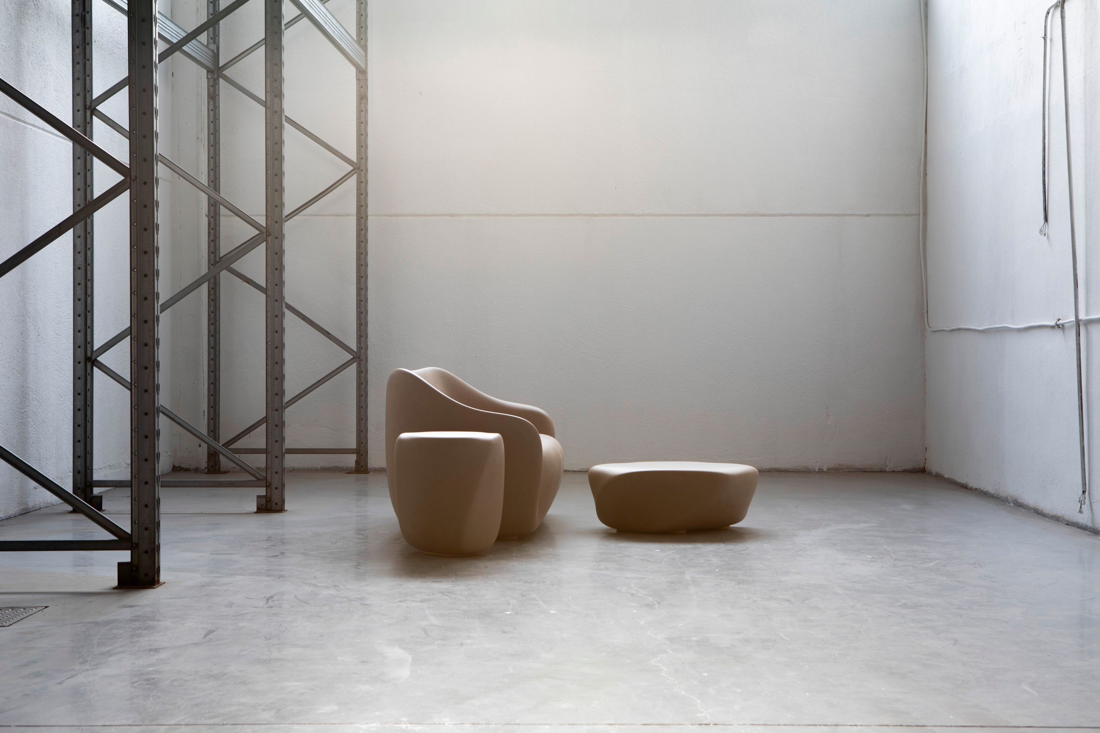 Журнальный столик из полиэтилена SLIDE Reborn ARCH-00133381 - Вид №3