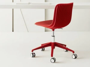 Segis Поворотное офисное кресло из ткани с 5 спицами на колесиках Dragonfly