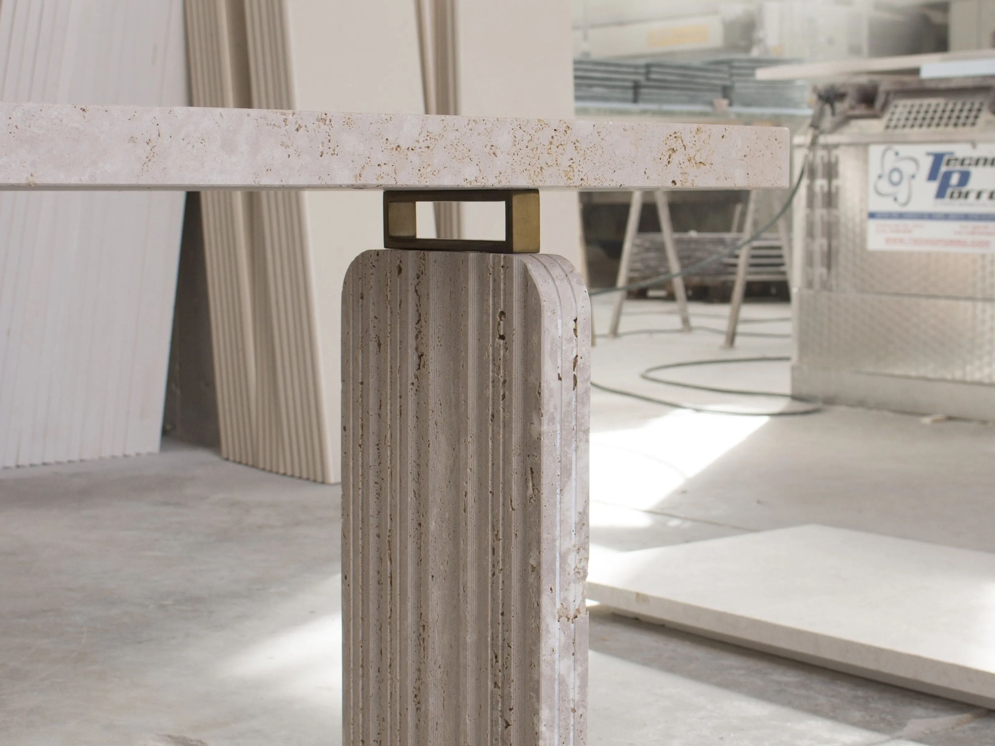 Прямоугольная консоль из травертина Davani Purity ARCH-00072508 - Вид №6