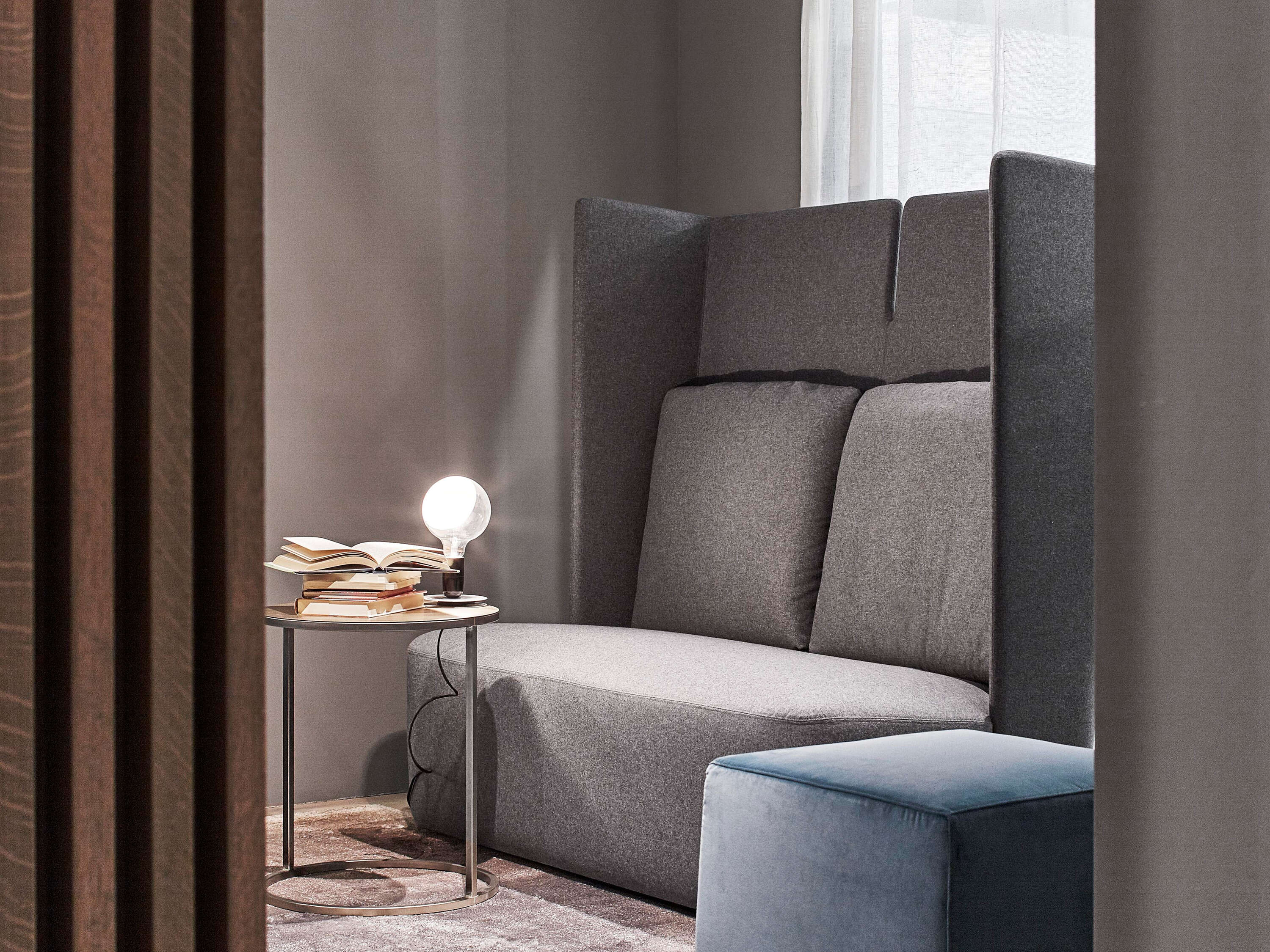 Стеклянная светодиодная настольная лампа In Stock Flos ARCH-00062855 - Вид №3