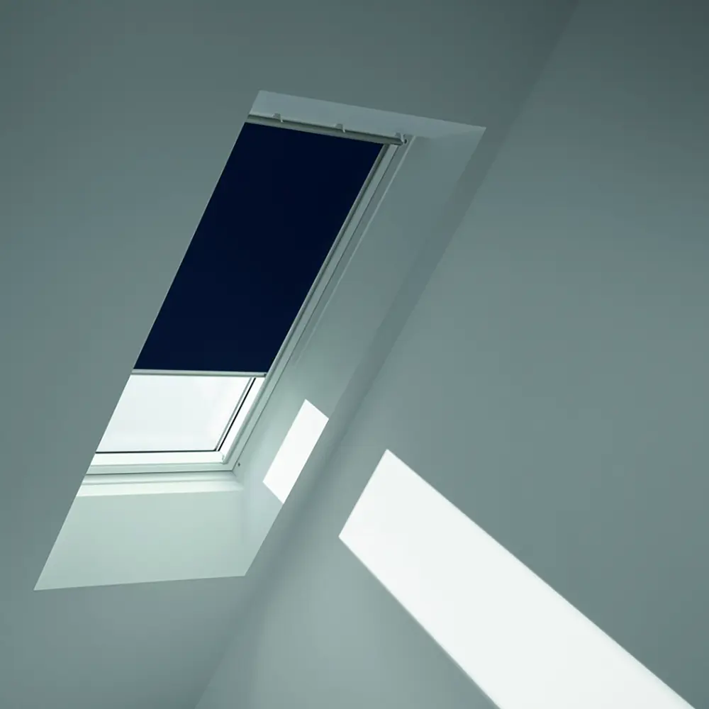ШТОРА ЗАТЕМНЯЮЩАЯ ДЛЯ ОКОН 114Х140 СИНЯЯ Velux STLM-2035122 - Вид №1