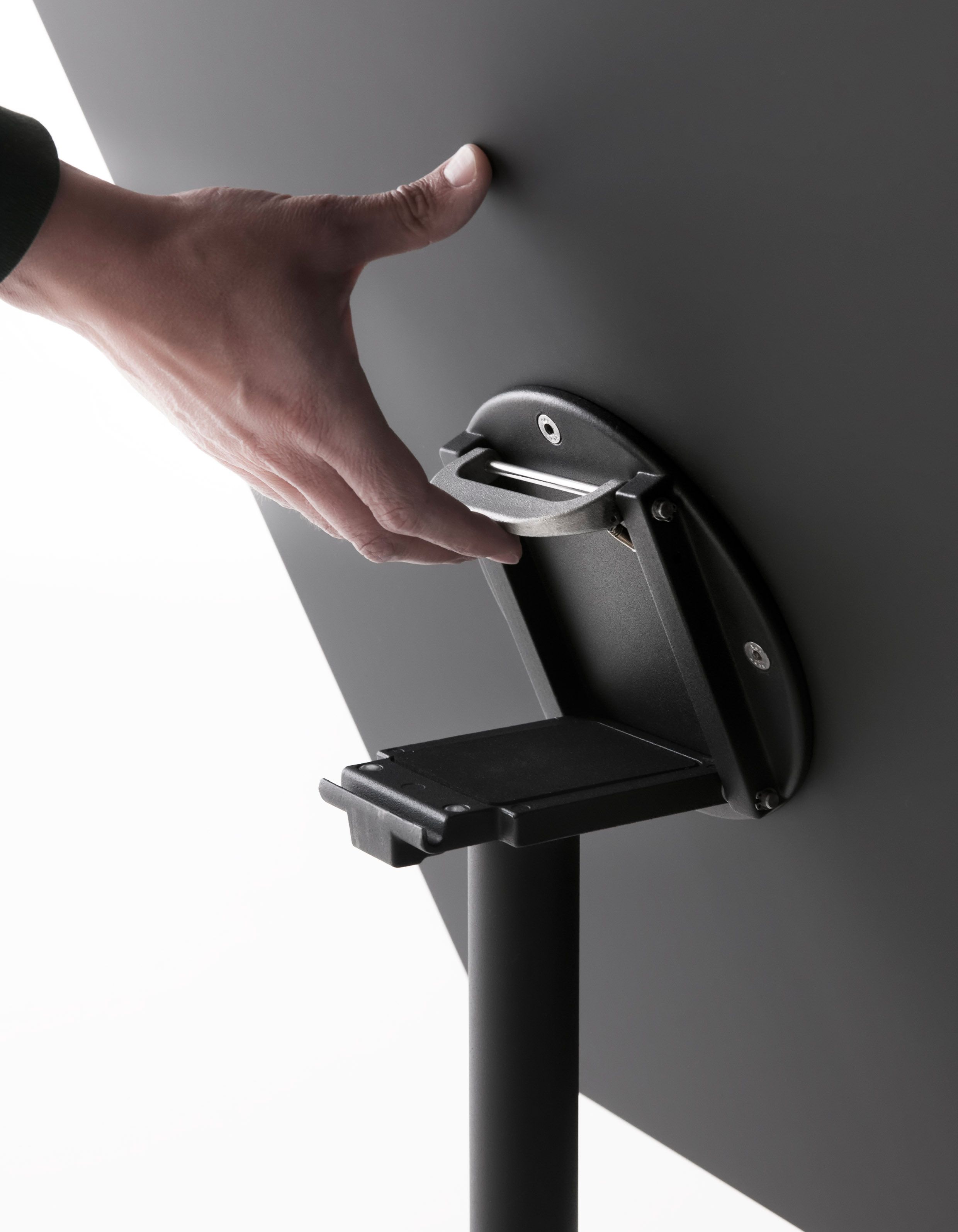 Круглый стол с откидным верхом из литого алюминия Kristalia ARCH-00057715 - Вид №5