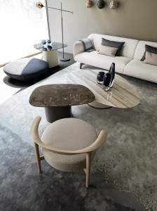 Журнальный столик