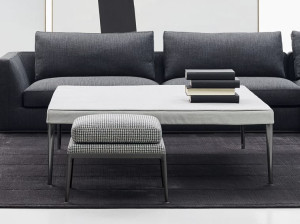 Квадратный журнальный столик из ткани