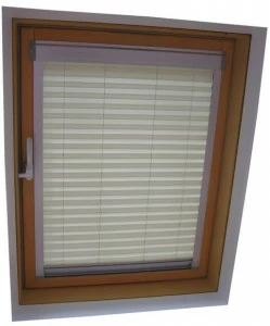 LUXIN Плиссированная мансардная штора из технической ткани Accessori interni per finestre