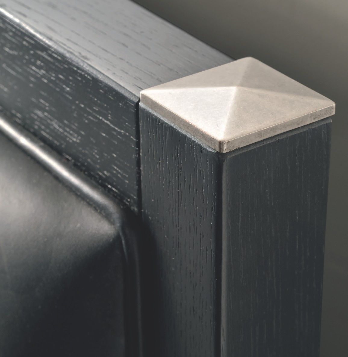 Кровать с балдахином с мягким изголовьем L'Origine Zeno ARCH-00141790 - Вид №6