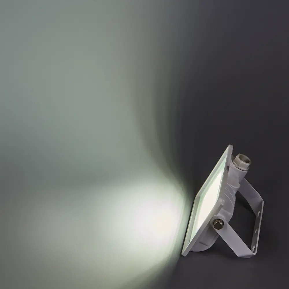 Светодиодный прожектор Wolta WFL-20W для уличного освещения 89338413 STLM-0928000 - Вид №1