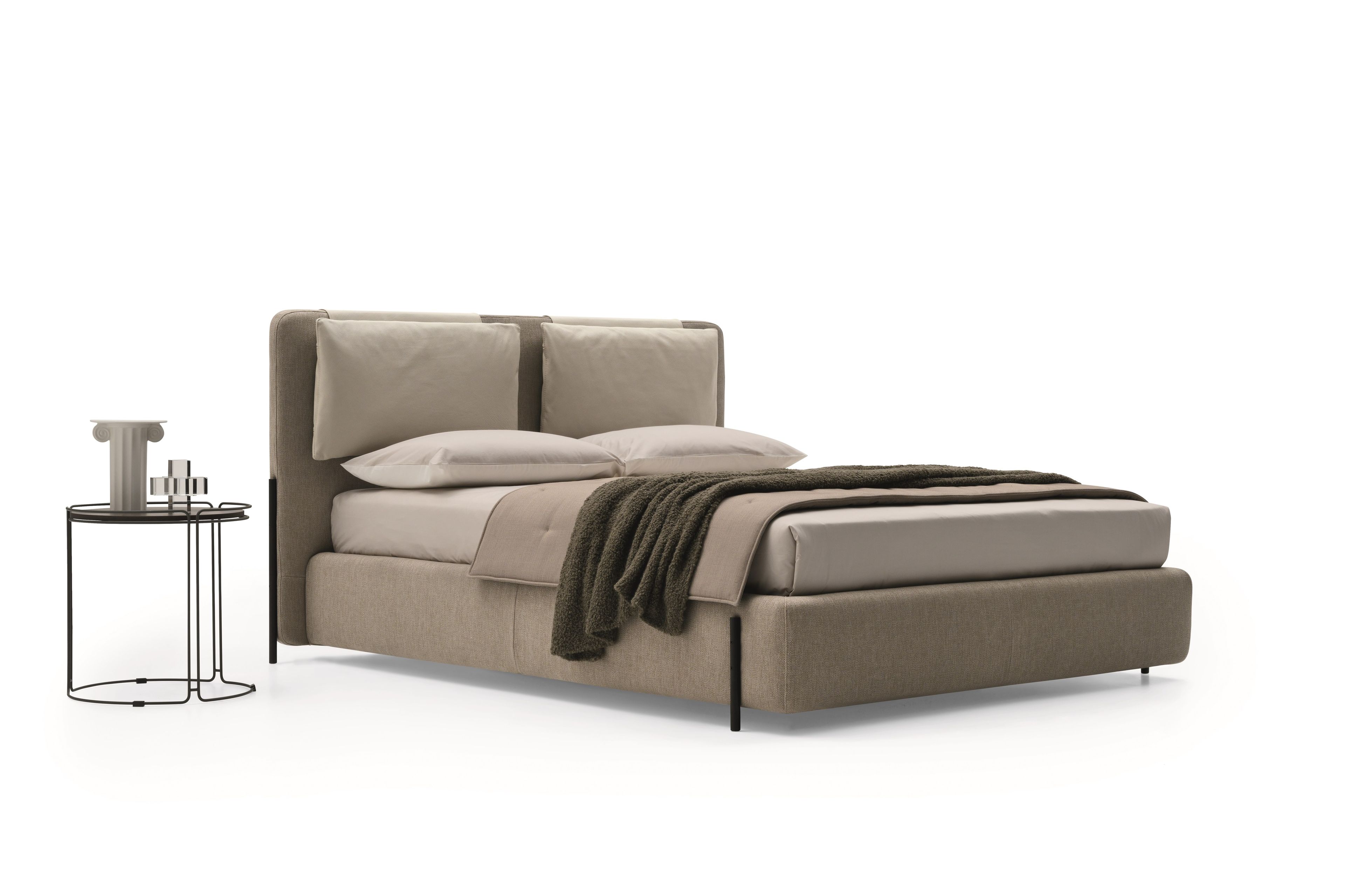 Тканевая кровать с мягким изголовьем Ditre Italia ALAR ARCH-00071165 - Вид №1